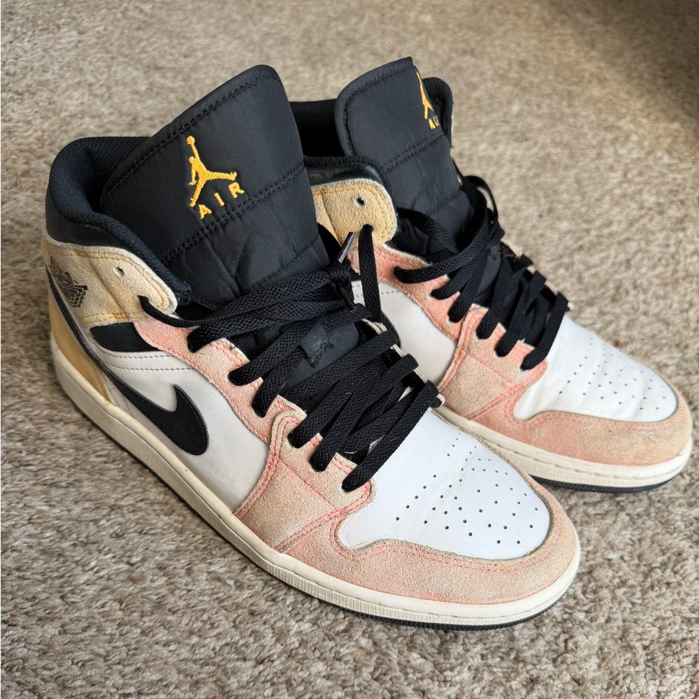 Jordan 1 Mid ‘Flight Club’ SE Ember Sundial 10